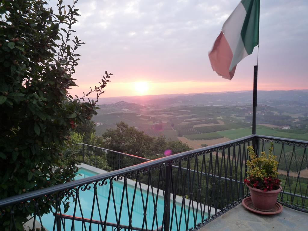 La Vigna Del Parroco Lägenhet Verduno Rum bild